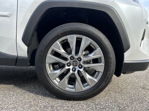 Used 2025 Toyota RAV4 XLE Premium image 7