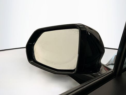 Used 2025 Chevrolet Blazer LT image 16