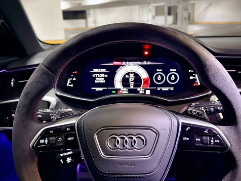 Used 2025 Audi RS 6 performance image 22