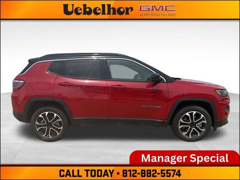 Used 2023 Jeep Compass Limited AWD/4WD image 3