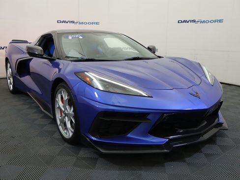 Certified 2021 Chevrolet Corvette Stingray Premium Conv w/ Z51 Performance Package RWD image 3