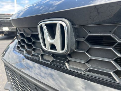 Used 2025 Honda Civic Sport image 10