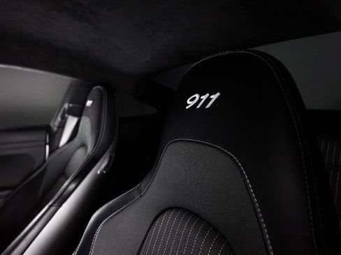 Used 2018 Porsche 911 Carrera T image 13