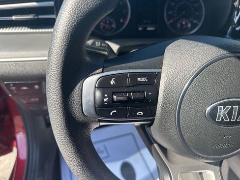 Used 2021 Kia K5 LXS image 17