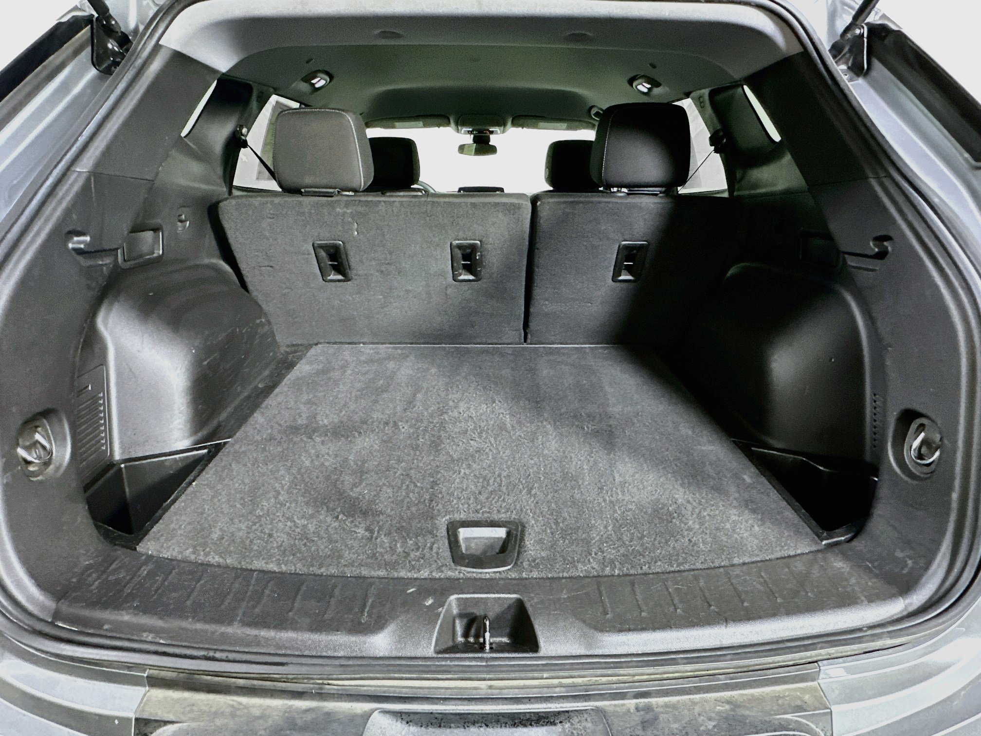 Used 2025 Chevrolet Blazer LT FWD image 29