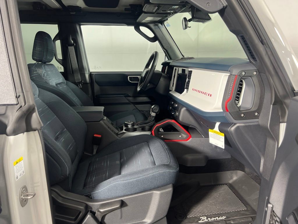 New 2026 Ford Bronco Heritage Edition AWD/4WD image 11