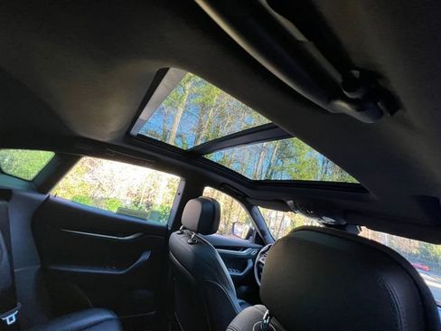 Used 2022 Maserati Levante GT image 34