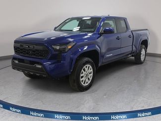 Certified 2025 Toyota Tacoma SR5 video 1