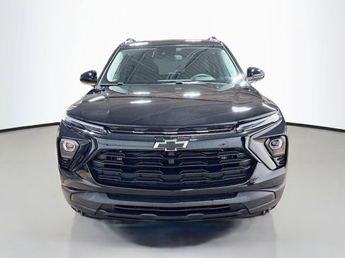 New 2026 Chevrolet TrailBlazer LT w/ Midnight Edition AWD/4WD image 3