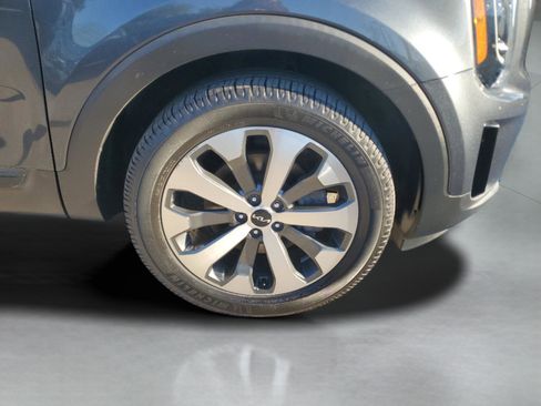 Used 2022 Kia Telluride S image 6