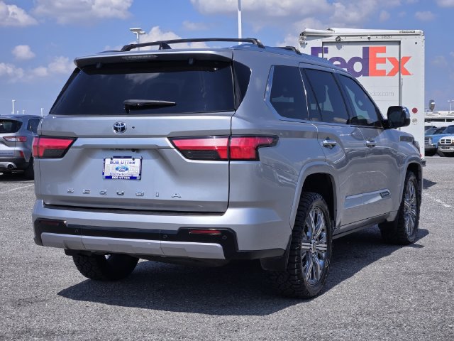Used 2023 Toyota Sequoia Capstone AWD/4WD image 7
