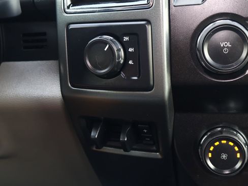 Used 2022 Ford F250 XLT image 21