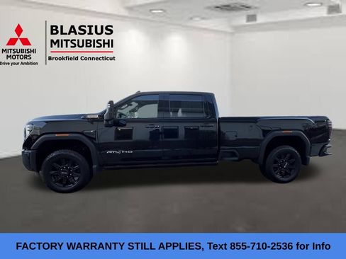 Used 2025 GMC Sierra 2500 AT4 w/ AT4 Premium Plus Package image 4