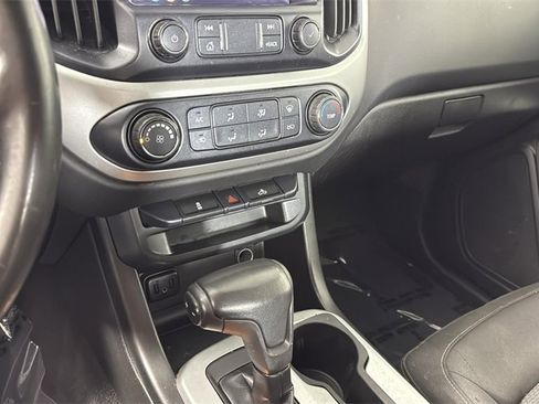 Used 2019 Chevrolet Colorado LT image 21
