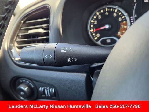 Used 2020 Jeep Renegade Altitude image 24