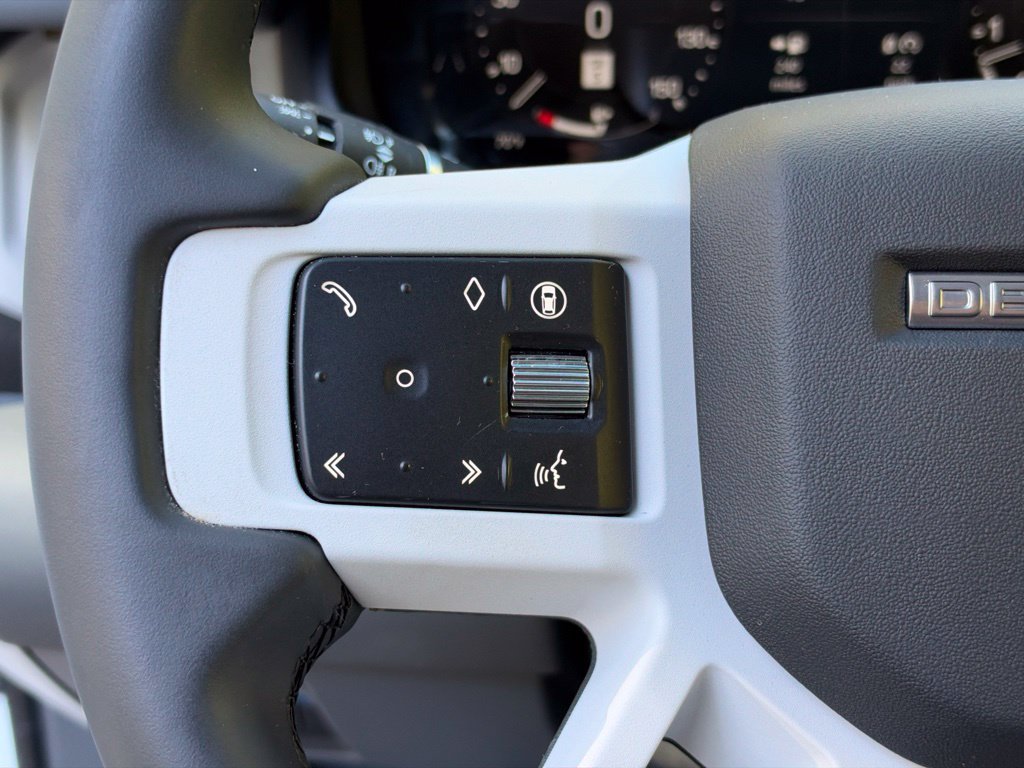 Used 2025 Land Rover Defender 110 S AWD/4WD image 24