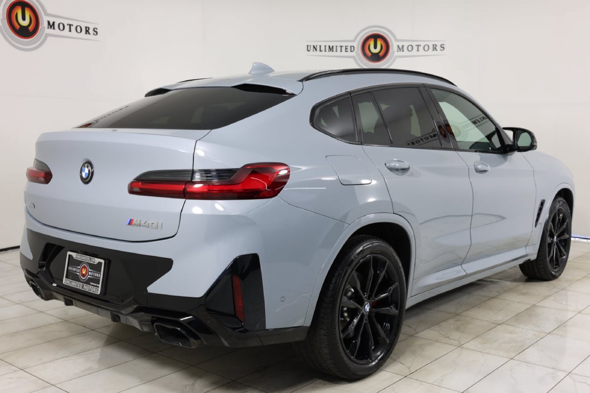Used 2024 BMW X4 M40i w/ Premium Package AWD/4WD image 3