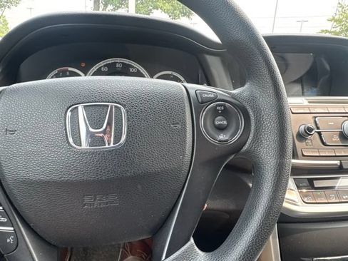 Used 2013 Honda Accord LX image 19