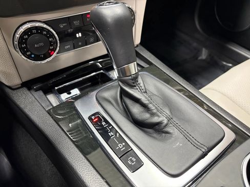 Used 2013 Mercedes-Benz C 300 4MATIC Sedan image 40