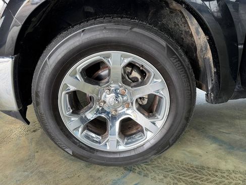 Used 2016 RAM 1500 Laramie AWD/4WD image 25