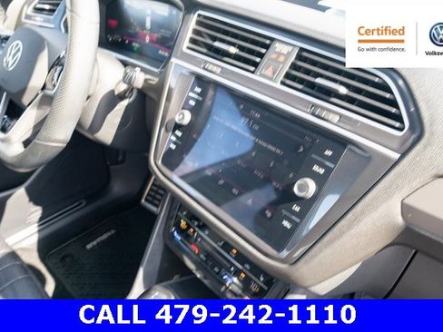 Certified 2023 Volkswagen Tiguan SE R-Line image 40