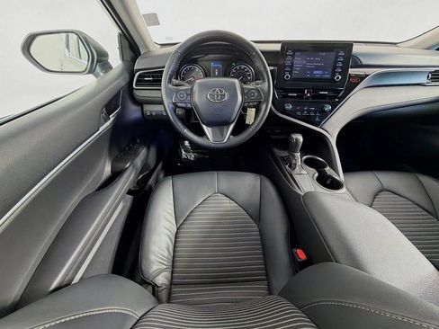 Used 2023 Toyota Camry SE FWD image 13