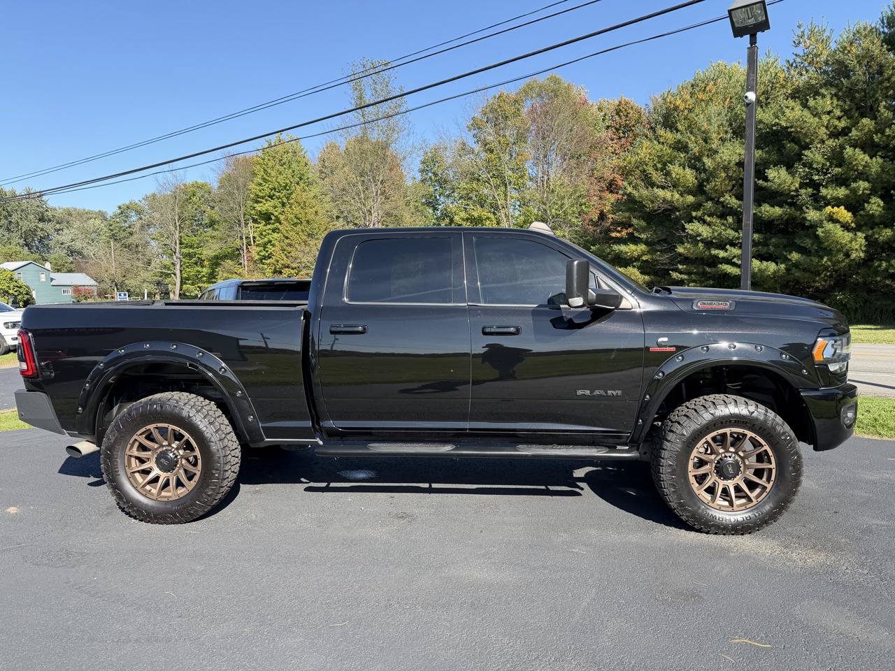 Used 2020 RAM 2500 Big Horn w/ Night Edition AWD/4WD image 4