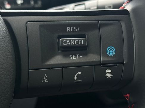 Used 2026 Nissan Kicks SR w/ Illumination Package FWD image 26