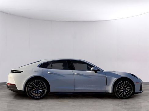 New 2026 Porsche Panamera image 9