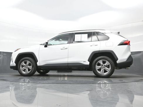 Used 2024 Toyota RAV4 XLE w/ Convenience Package AWD/4WD image 30