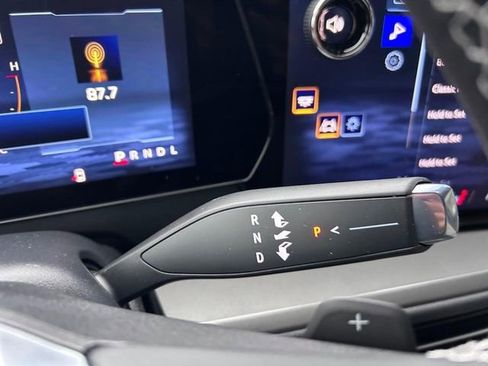 New 2026 Chevrolet Traverse LT w/ Driver Confidence Package image 17