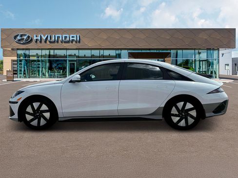 New 2025 Hyundai Ioniq 6 SE image 3