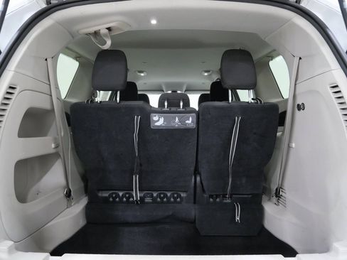 Used 2017 Chrysler Pacifica LX image 24