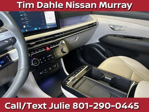 Used 2025 Hyundai Tucson Limited AWD/4WD image 30