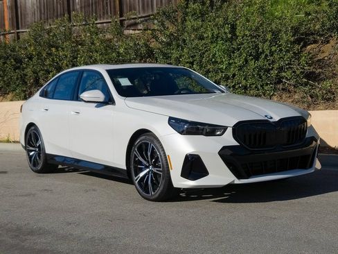 New 2026 BMW 530i w/ M Sport Package image 2