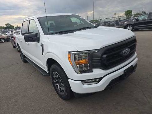 Used 2022 Ford F150 XLT w/ Equipment Group 302A High AWD/4WD image 3