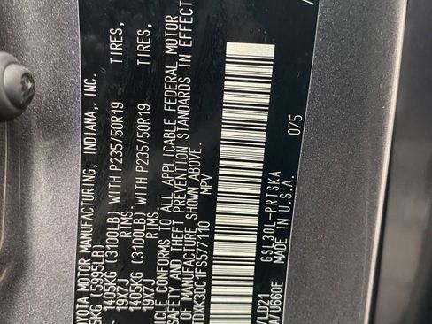 Used 2015 Toyota Sienna SE image 21