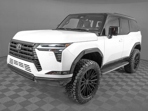 Used 2026 Lexus GX 550 w/ Accessory Package (2T) image 9