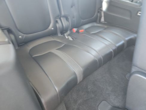Used 2023 Honda Pilot Touring image 12