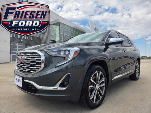 Used 2018 GMC Terrain Denali w/ Comfort Package AWD/4WD image 1