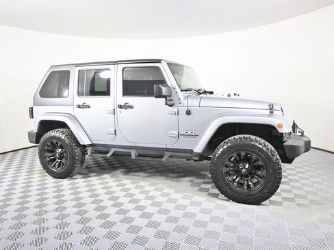 Used 2014 Jeep Wrangler Unlimited Sahara w/ Connectivity Group image 8