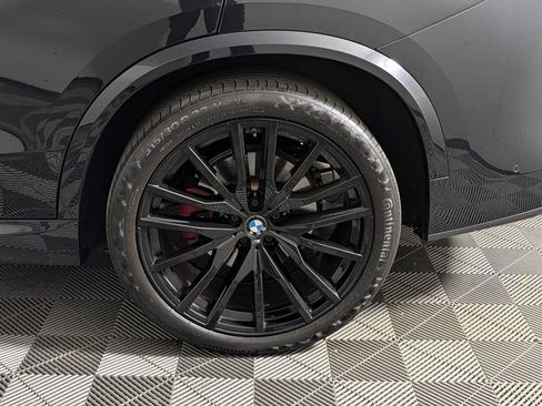 Used 2022 BMW X5 sDrive40i w/ M Sport Package image 12