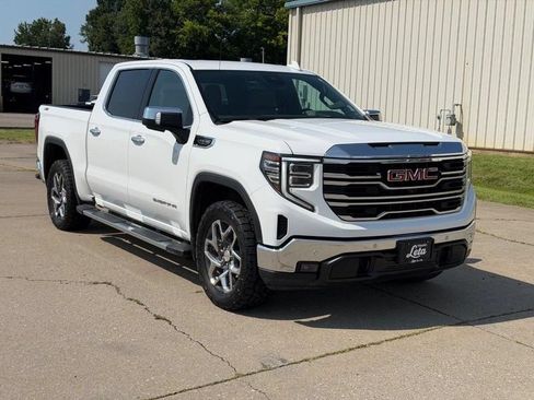 Used 2025 GMC Sierra 1500 SLT w/ SLT Premium Plus Package AWD/4WD image 1
