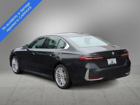Used 2025 BMW 530i xDrive w/ Premium Package image 7