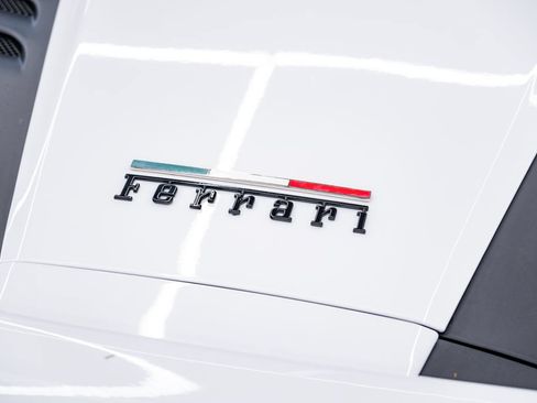 Used 2023 Ferrari F8 Tributo RWD image 33