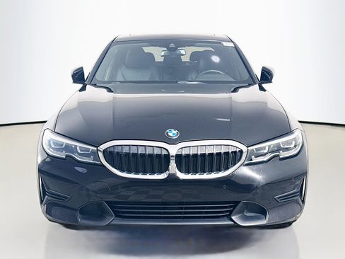 Used 2021 BMW 330i Sedan w/ Convenience Package RWD image 2