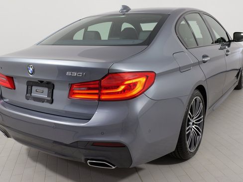 Used 2018 BMW 530i xDrive w/ M Sport Package image 28