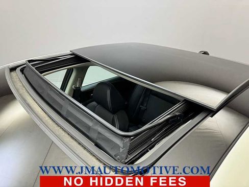 Used 2019 Nissan Maxima 3.5 SL w/ Floor Mat Group image 10