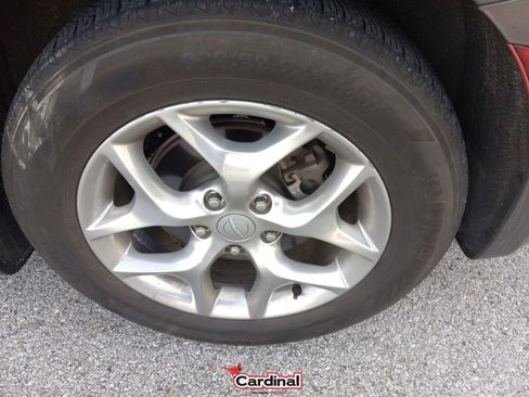 Used 2018 Chrysler Pacifica Limited image 16