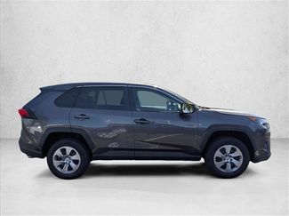 Used 2022 Toyota RAV4 LE FWD video 4